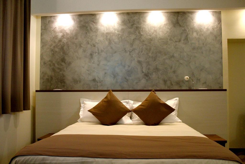 Bhl Boutique Rooms Legnano Quarto foto