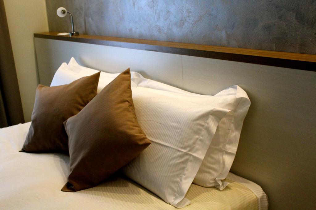 Bhl Boutique Rooms Legnano Quarto foto